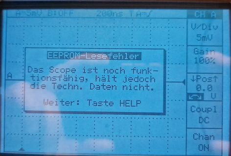 Fehlermeldung auf einem Oszilloskop-Display
