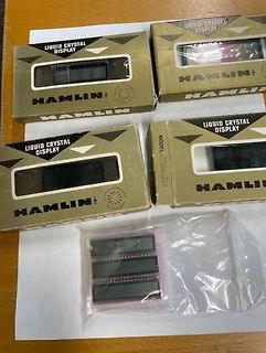 Verpackungen und LCD-Displays von Hamlin