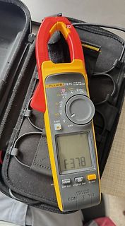Fluke 378 FC True RMS Clamp Meter