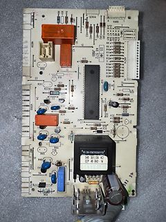 Elektronik-Leiterplatte mit Bauteilen