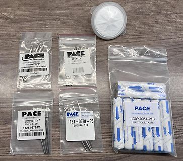 Verpackungen von Pace SodrTek Lötspitzen und Flussmittel