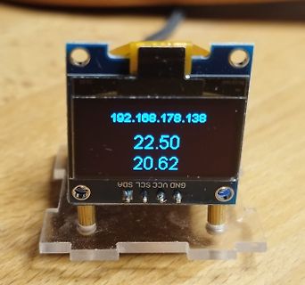 OLED-Display mit IP-Adresse und Messwerten