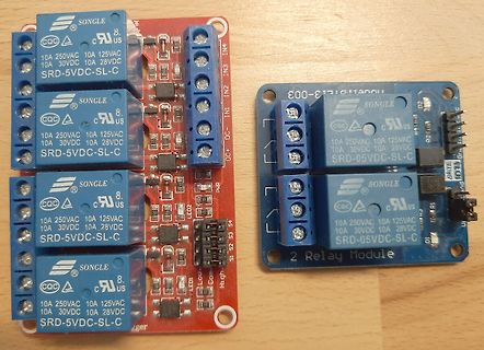 Zwei 4-Kanal Relais-Module