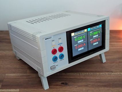 Labornetzteil mit zwei Kanälen