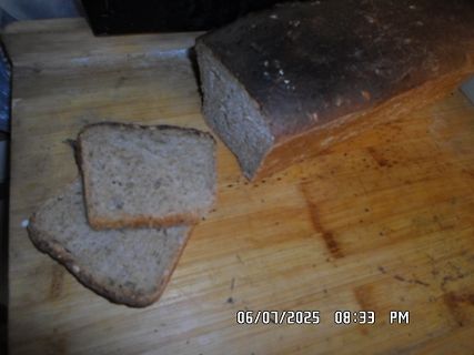 Brot auf einem Holzbrett