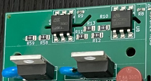 Nahaufnahme einer Leiterplatte mit SMD-Bauteilen