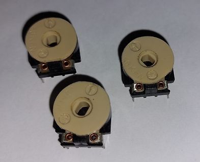 Drei mechanische Encoder-Bauteile