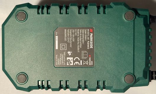 Rückseite eines Parkside Digitalen Lötsystems