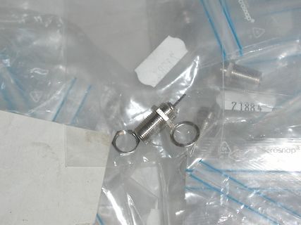BNC-Stecker in Plastikverpackung
