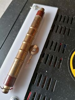 Messstift oder Werkzeug auf weißem Untergrund