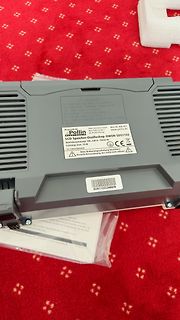 Rückseite eines Pollin LCD Oszilloskops