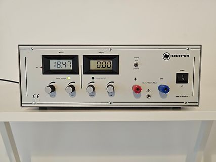 Labornetzteil von Statron
