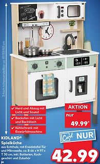 Spielküche aus Holz mit Zubehör
