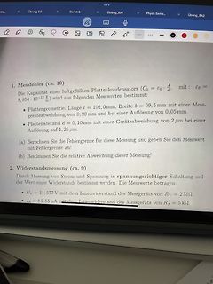 Aufnahme von Physik-Aufgaben auf einem Bildschirm