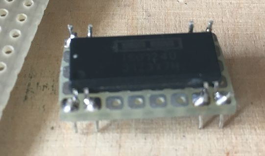 IC auf Lochrasterplatine