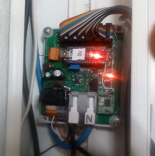 Aufbau mit Leiterplatte und Mikrocontroller