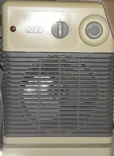 Frontansicht eines Elektrogeräts mit Drehregler