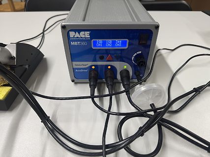 PACE MBT360 Temperaturkontrollgerät mit angeschlossenen Sensoren
