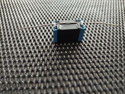Elektrolytkondensator mit Drahtanschlüssen