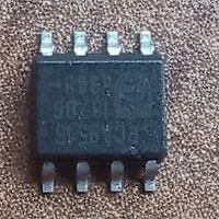 Elektronisches Bauteil in SOIC-Gehäuse