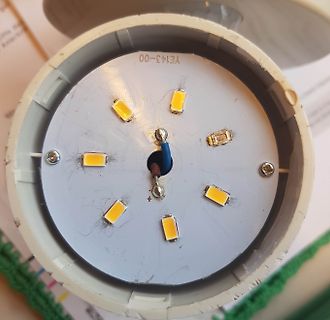 LED-Platine in Gehäuse