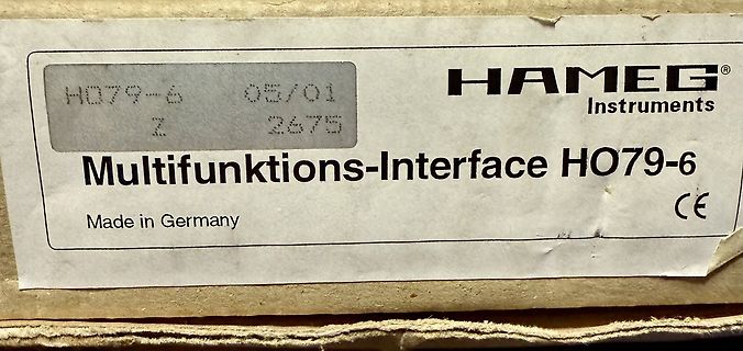 Etikett eines Hameg Multifunktions-Interface