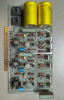 Leiterplatte mit Elektrolytkondensatoren und Widerständen