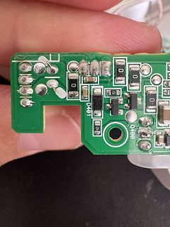 Nahaufnahme einer Leiterplatte mit SMD-Bauteilen