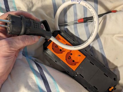 Stecker und Mehrfachsteckdose