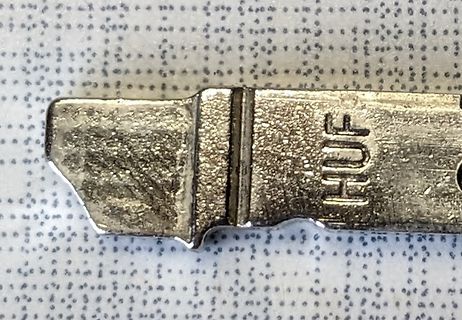 Nahaufnahme eines metallischen Bauteils