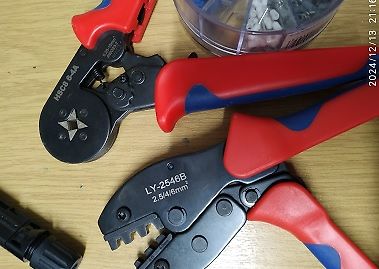 Crimpzangen und Kabelverbinder