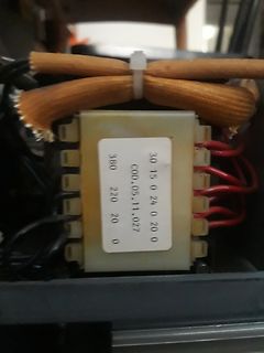 Transformator mit Typenbezeichnung