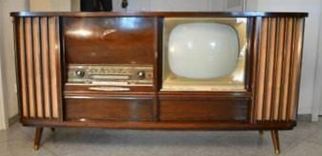 Antiker Röhrenfernseher mit integriertem Radio in Holzgehäuse