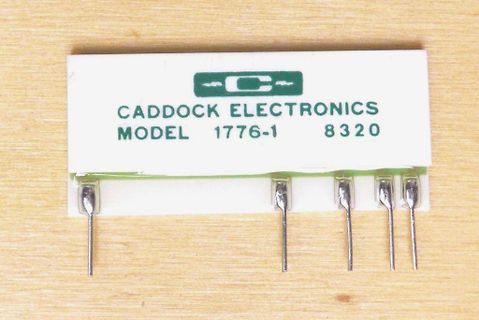 Caddock Electronics Bauteil mit Pins