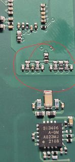 Nahaufnahme einer Leiterplatte mit SMD-Bauteilen