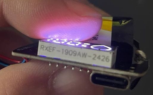 Kleines Displaymodul mit USB-Anschluss