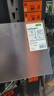 Hobbyglas Verpackung im Regal