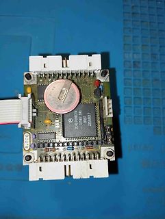 Elektronikmodul mit Mikrocontroller und Knopfzellenakku