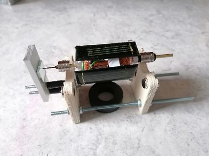 Aufbau eines elektromagnetischen Aktuators oder Motors