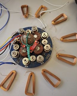 Aufbau einer induktiven Spulenspule mit Leiterplatte