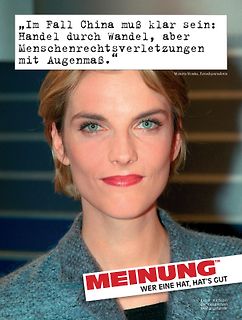 Porträt einer Frau mit Zitat
