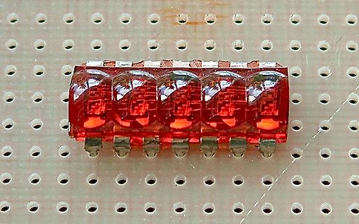 Rote 5-Segment-LED auf Lochrasterplatine