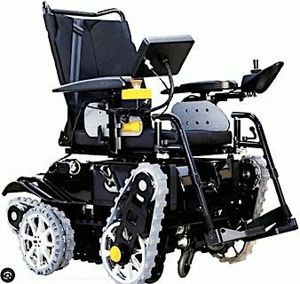 Geländegängiger Rollstuhl mit Kettenantrieb