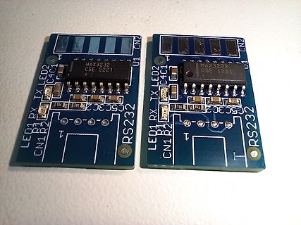 Zwei RS232-Wandler-Platinen mit MAX3232 ICs