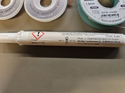 Entlötlitze und Flussmittelstift