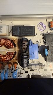 Nahaufnahme einer Leiterplatte mit elektronischen Bauteilen
