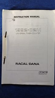 Bedienungsanleitung eines Racal-Dana Universal Timer/Counter