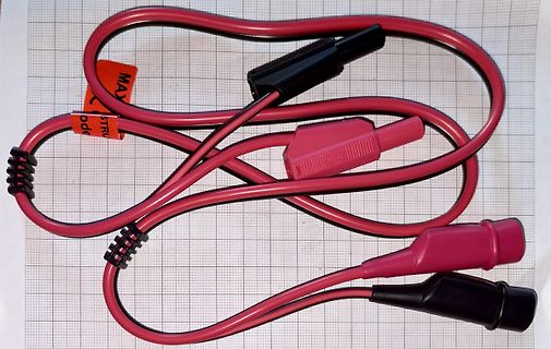 Rote Messkabel mit Bananensteckern