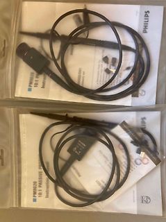 Zwei Philips PM9020 10:1 Tastköpfe in Verpackung