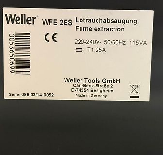 Typenschild einer Weller Lötrauchabsaugung